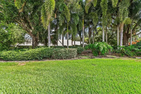 Michelle Mackey I The Monarch Team at COMPASS in Palm Beach Gardens, FL (2)