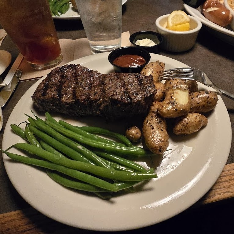 B Street 104 Restaurant & Pub in Greencastle, PA (2)