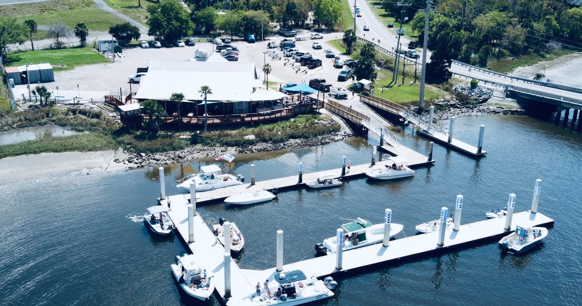 Palms Fish Camp Restaurant in Jacksonville, FL