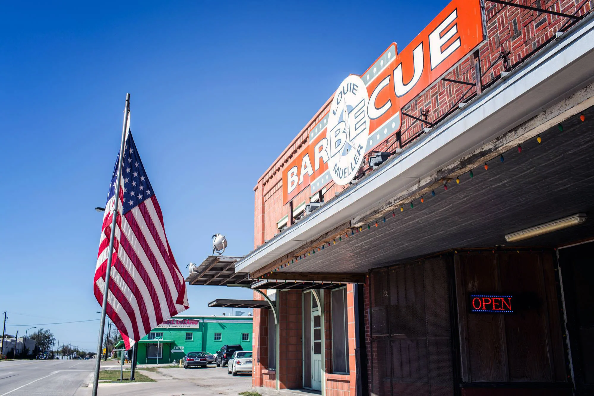 Louie Mueller Barbecue in Taylor, TX (5)