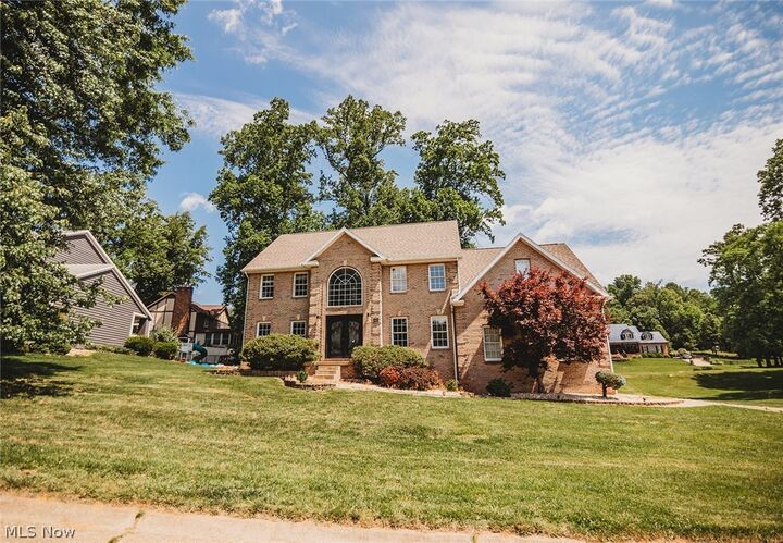 Amanda Cooper, Real Estate Agent in Vienna, WV (6)