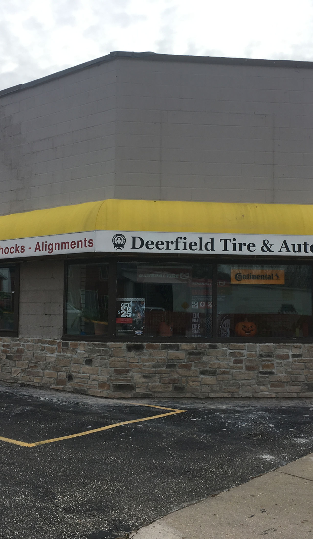 Deerfield Tire & Auto in Deerfield, WI