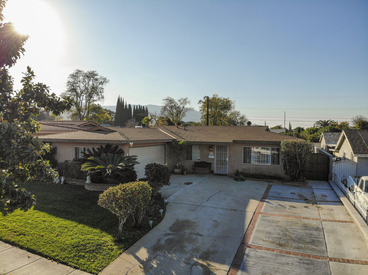 Ashley Choumas, Real Estate Agent in Corona, CA (4)