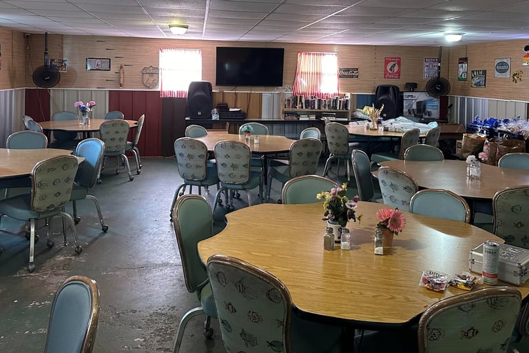 Interlachen Soup Kitchen - Food Distribution Center in Interlachen, FL (2)