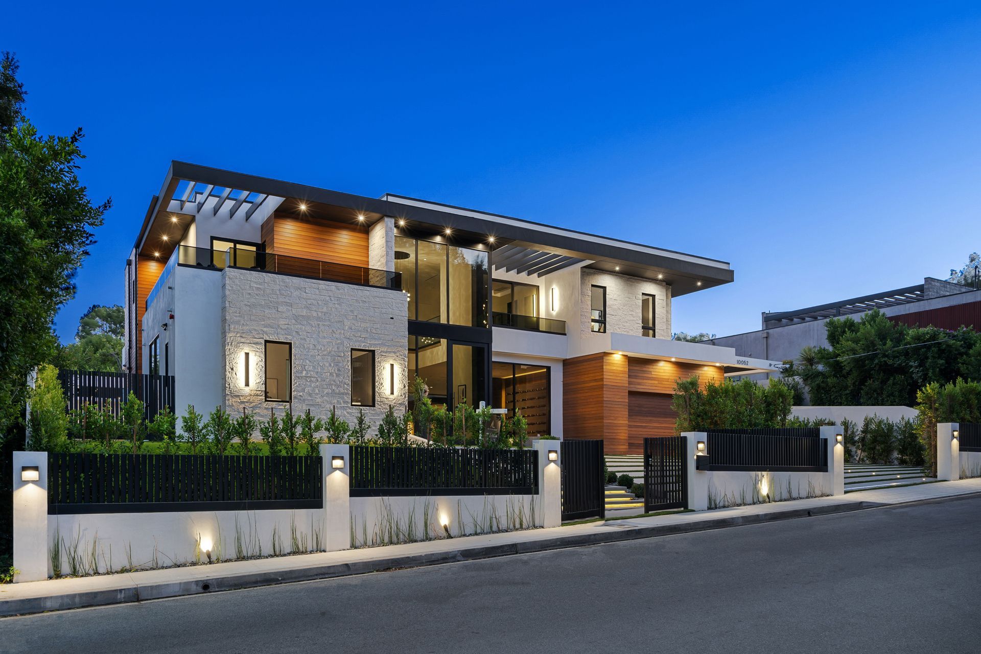 Red Dog Real Estate Agency - Best Realtors in Sacramento CA in Sacramento, CA (5)