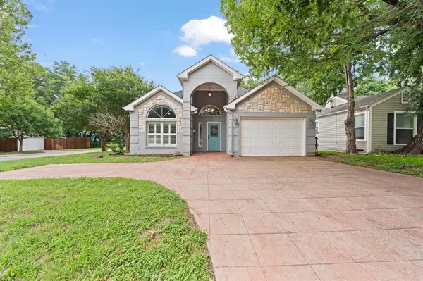 Stephanie Simmons Realty Group I Cleburne, TX in Joshua, TX (6)