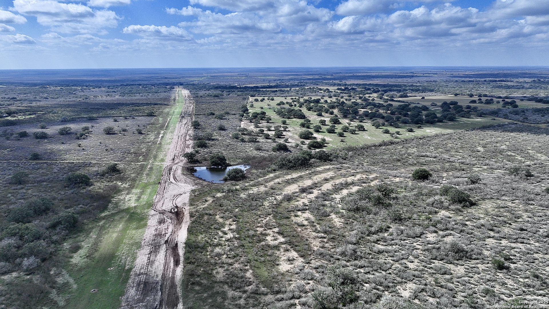 SOUTH TEXAS REALTY, LLC in Floresville, TX