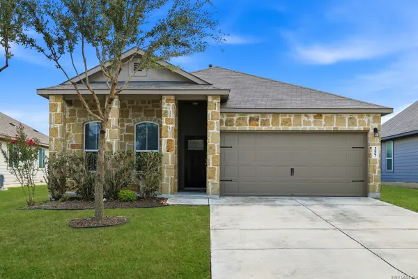 Anna Jaso, Real Broker LLC in Canyon Lake, TX (3)
