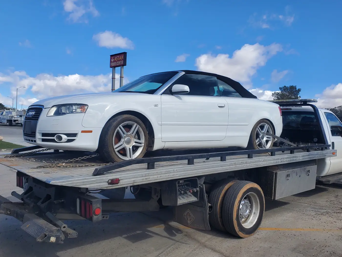 Gallardo's Towing and Auto Repair in Adelanto, CA (2)