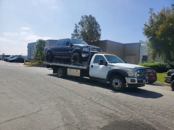 Gallardo's Towing and Auto Repair in Adelanto, CA (5)