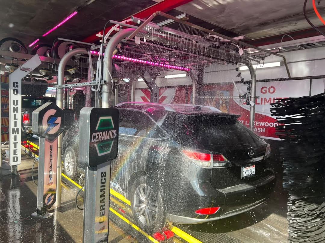 Lakewood Car Wash & Detail Center in Lakewood, CA (2)