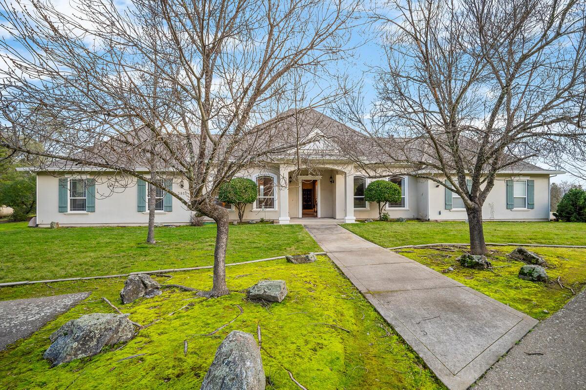 Brooke Bodtker Realtor in Placerville, CA (3)