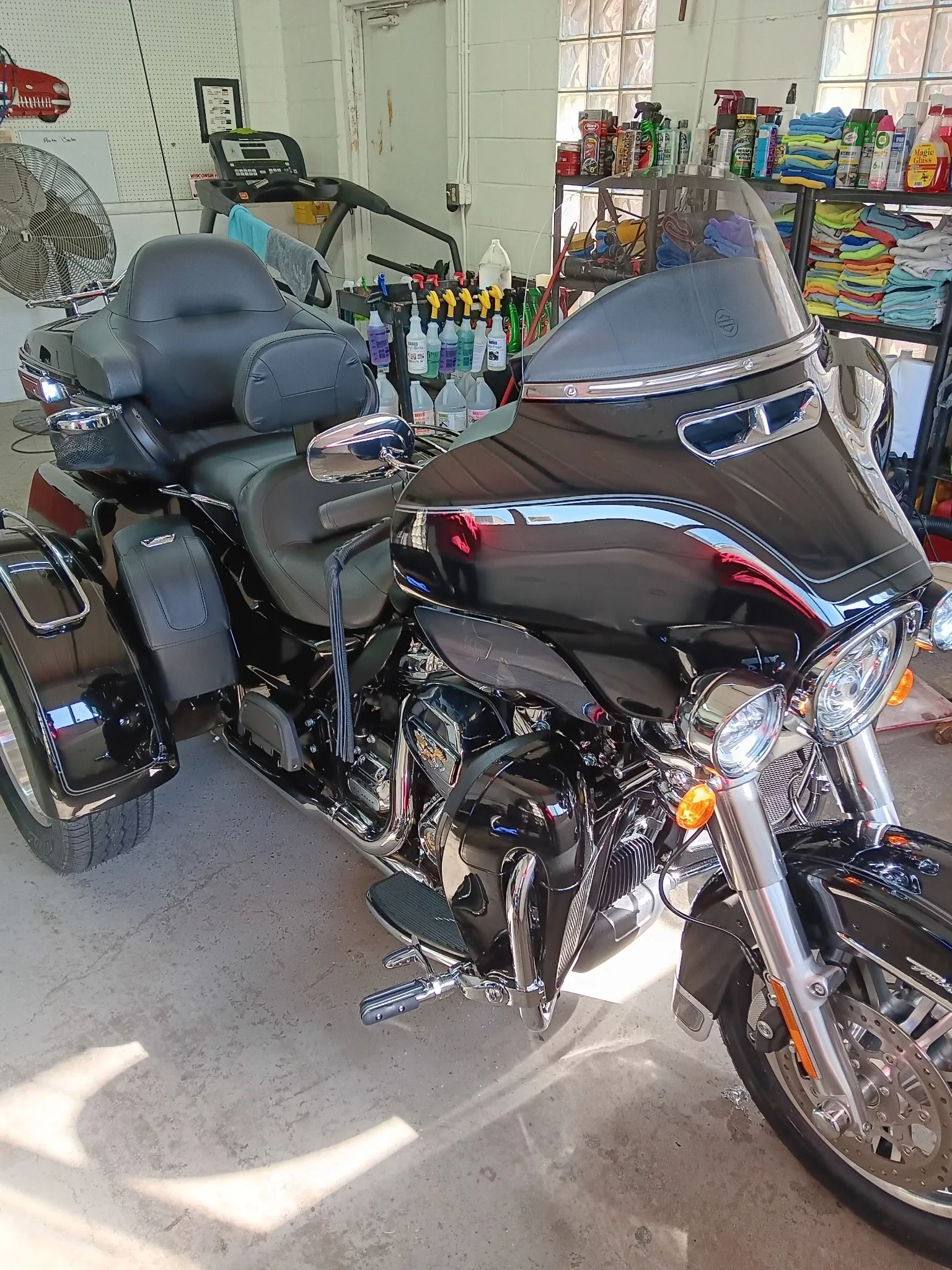 Auto Bath Hand Washing & Detailing in Kenosha, WI (3)