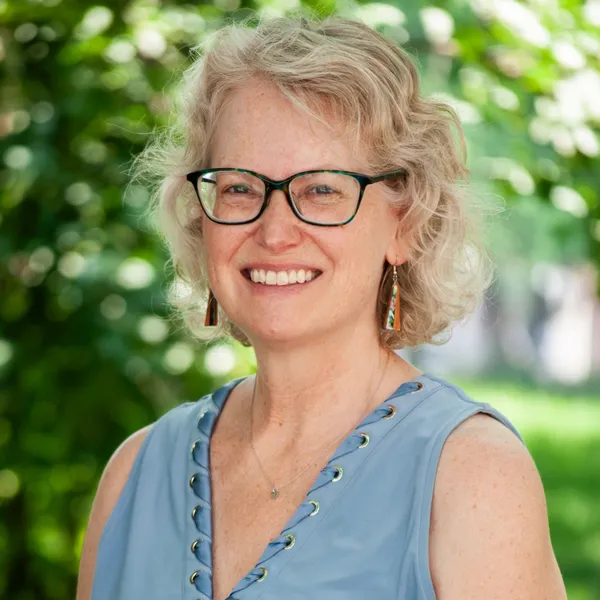 Joelle Venzera, Real Estate Broker, COMPASS in Oak Park, IL (2)