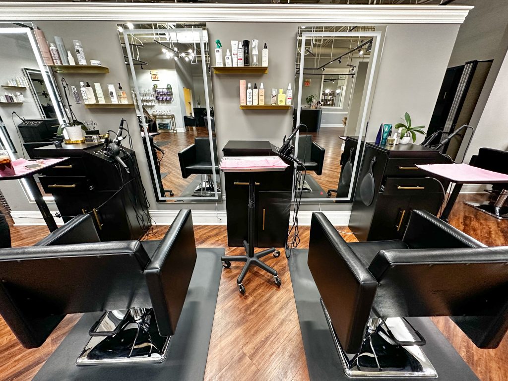Gold & Ash Salon in Palatine, IL (2)