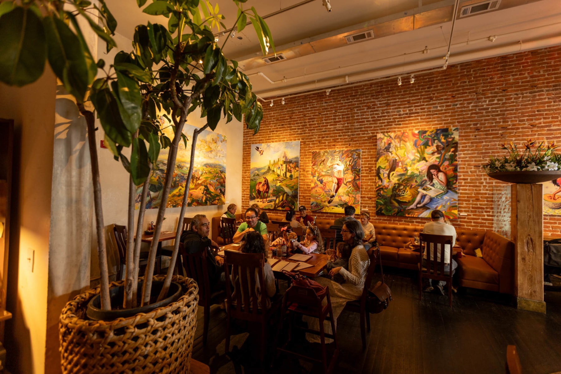 TuTu Lounge in San Rafael, CA