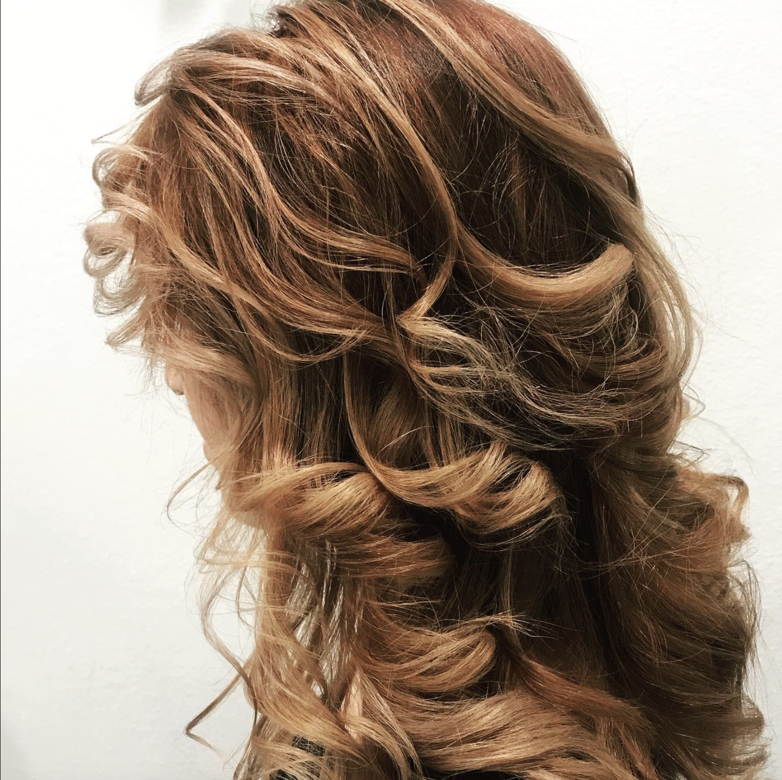 An Va Spa & Salon in Holland, OH