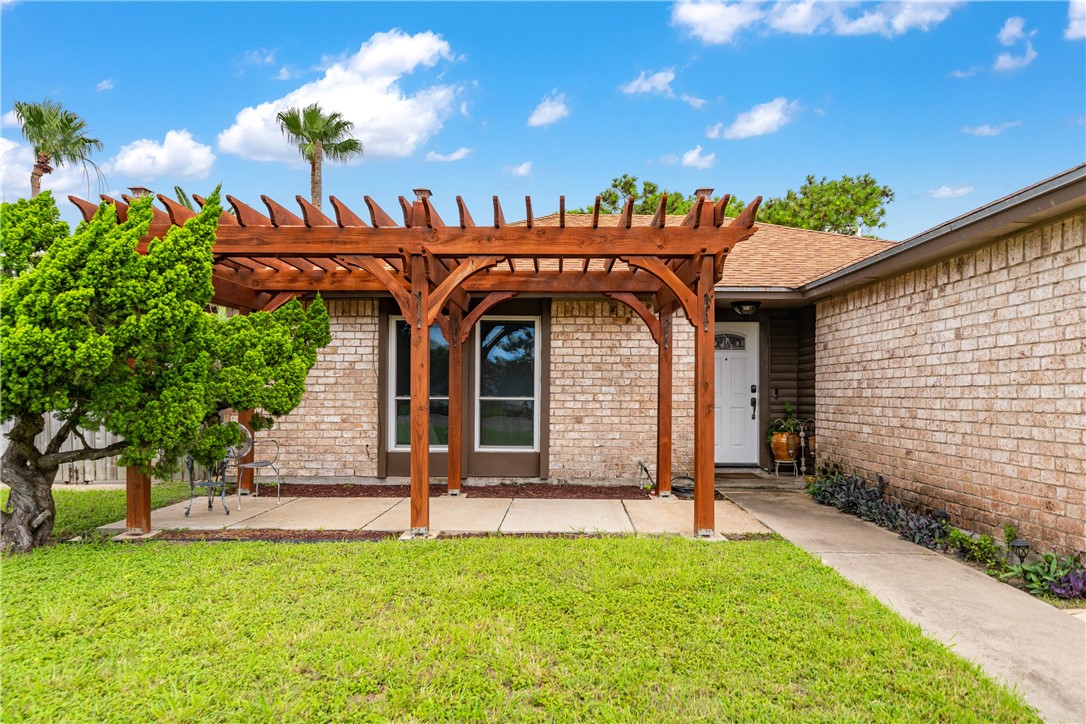 Stephanie White - Corpus Christi Real Estate Agent in Corpus Christi, TX (2)
