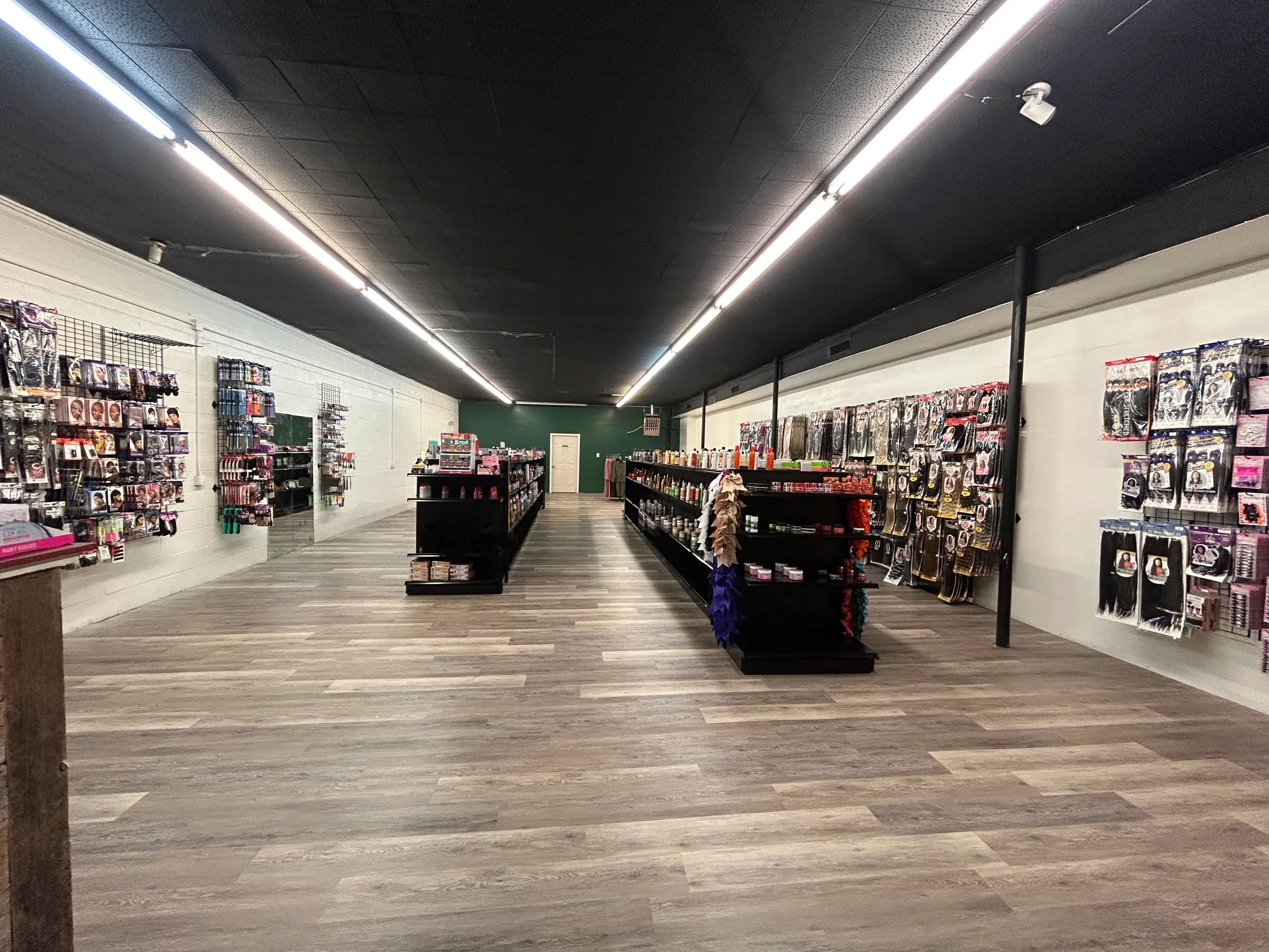 Glow'n Beauty Store & More in Terry, MS (2)
