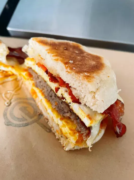 Oven One Breakfast Food Truck in Surf City, NC (6)