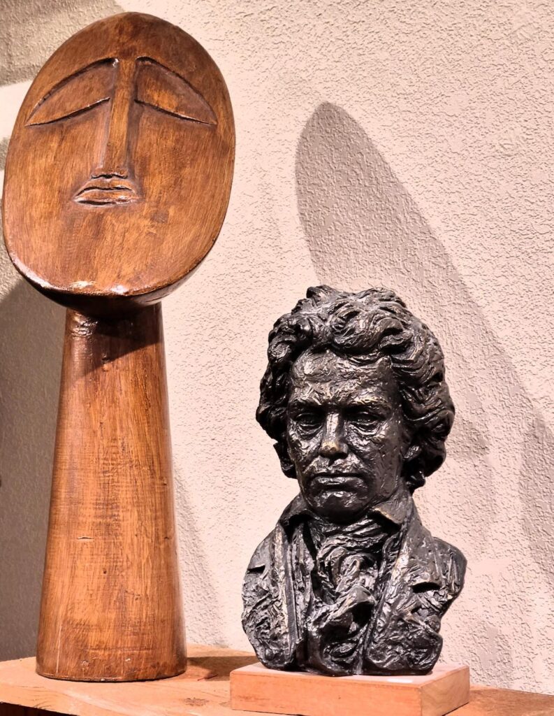 Oolala! Consign and Furniture Annex in La Crosse, WI (3)