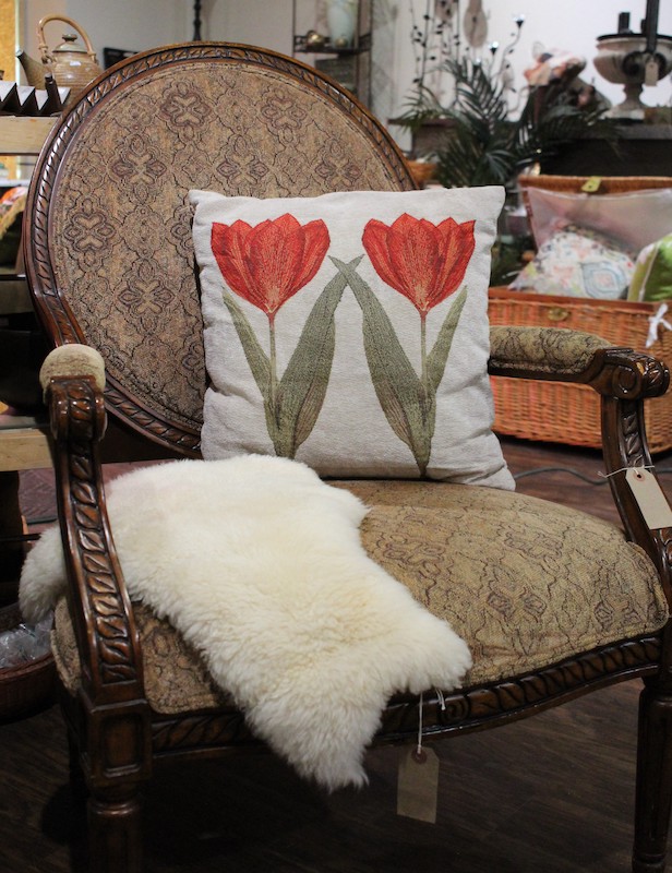 Oolala! Consign and Furniture Annex in La Crosse, WI (5)