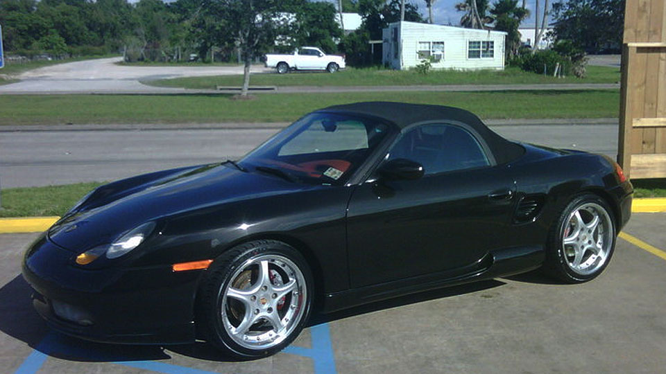 Aqua Hand Car Wash And Detail Center in Friendswood, TX (5)