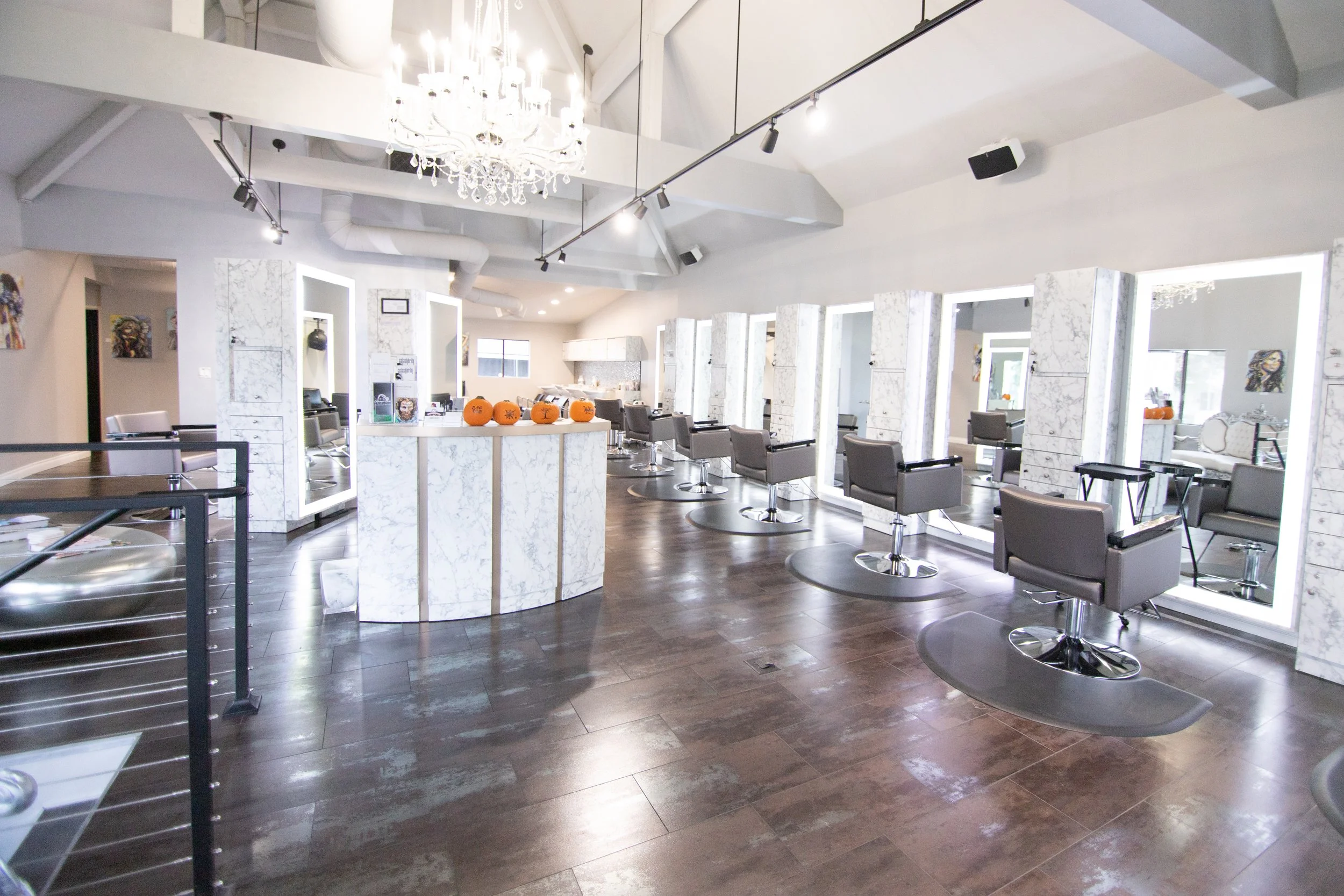 Maison Noire Salon & Spa in Orange, CA (2)