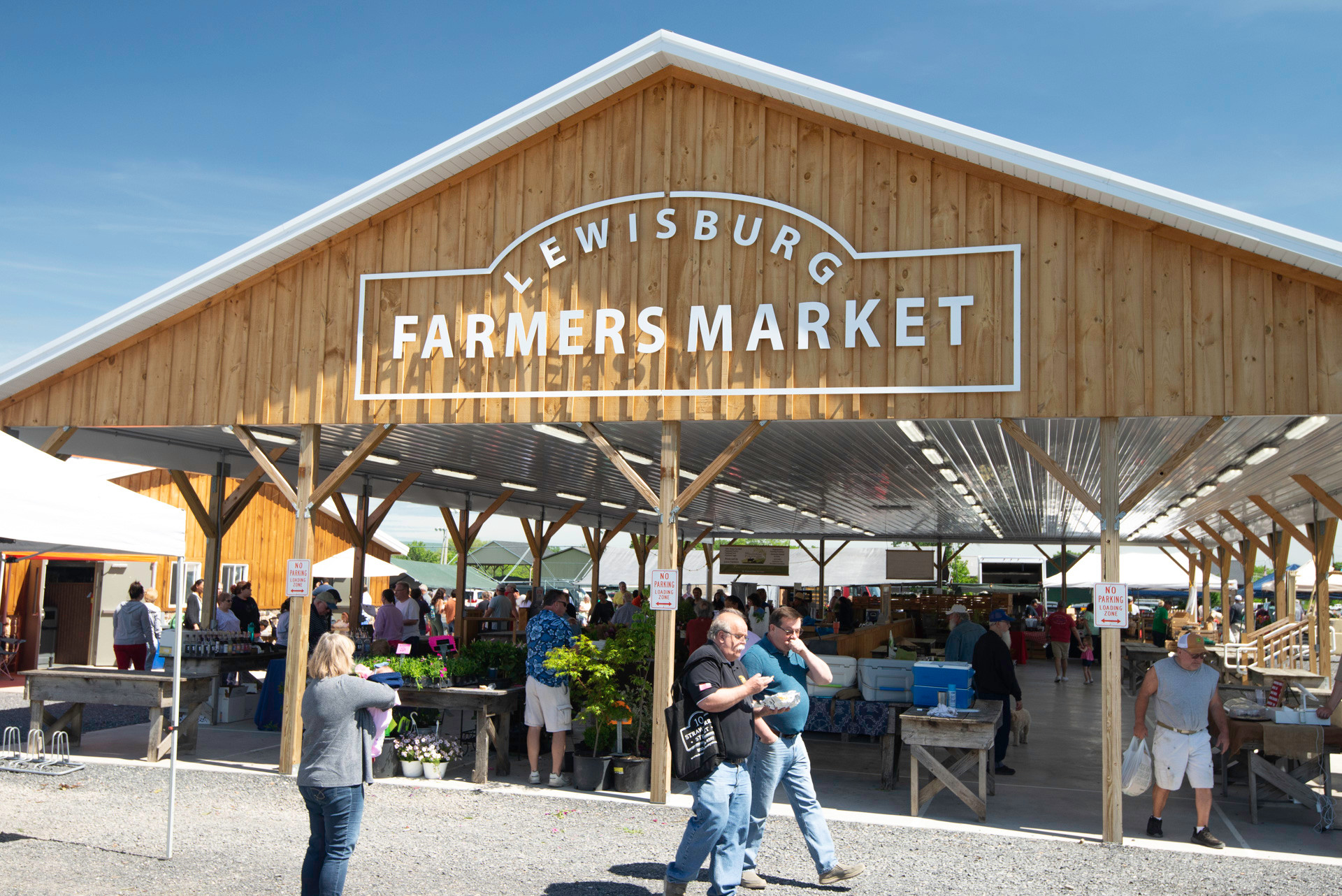 Lewisburg Farmers Market in Lewisburg, PA