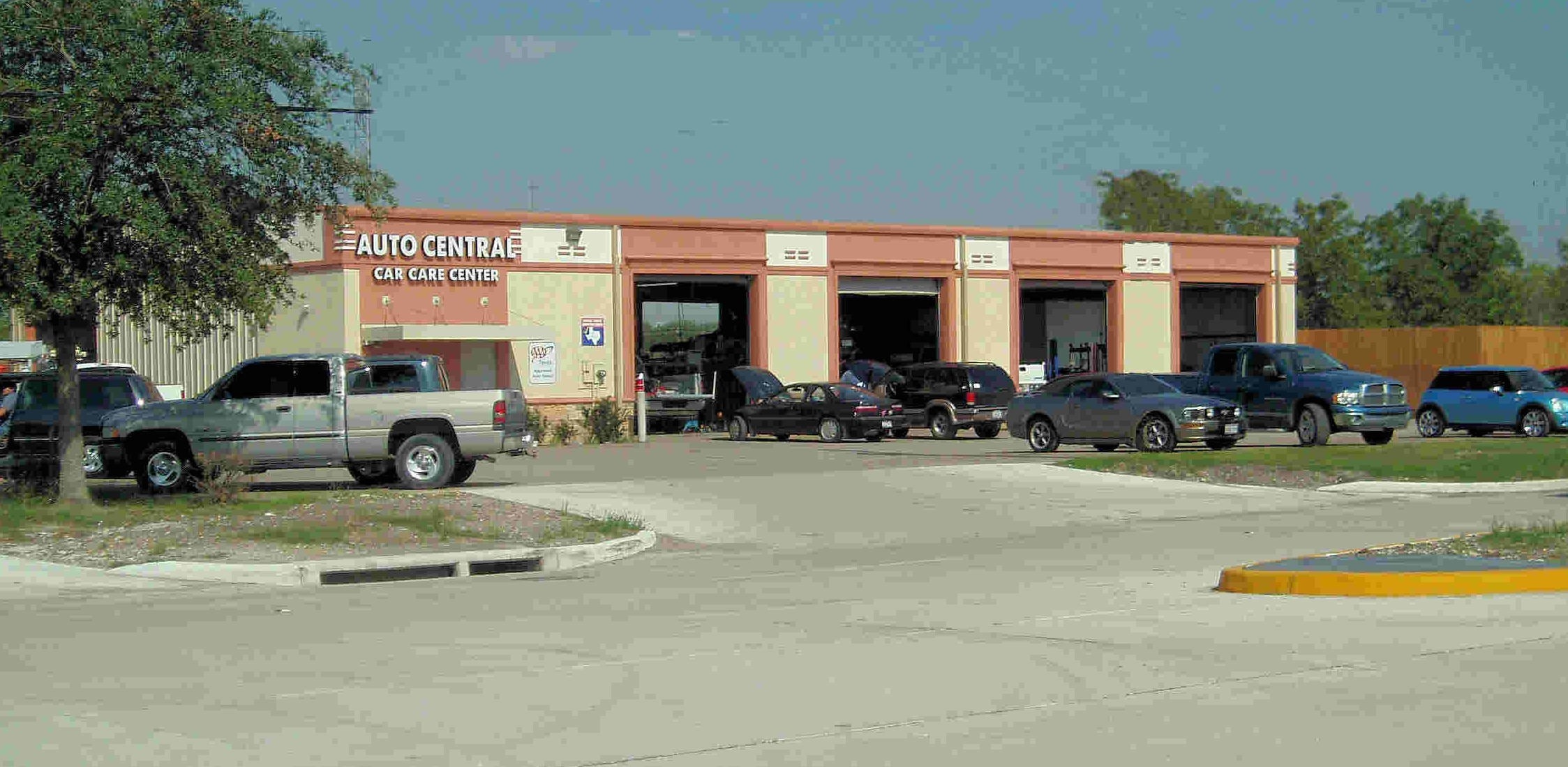 David's Auto Central in Stafford, TX