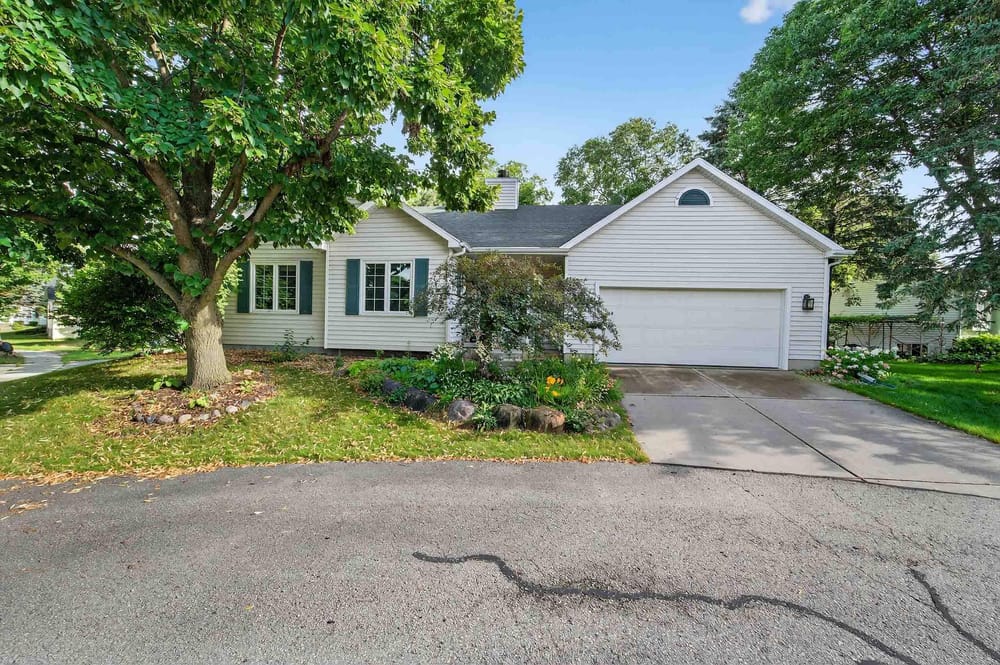 Chris Delamarter - Discover Real Estate in Madison, WI