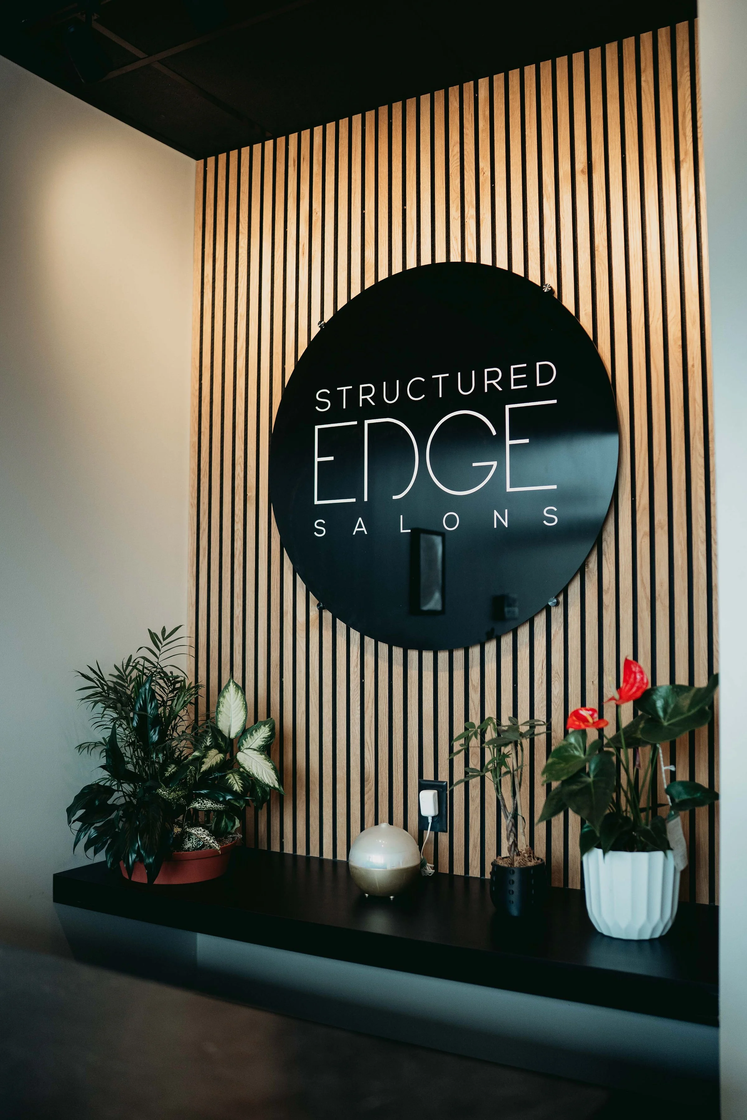 Structured Edge Salons in Highland Heights, OH