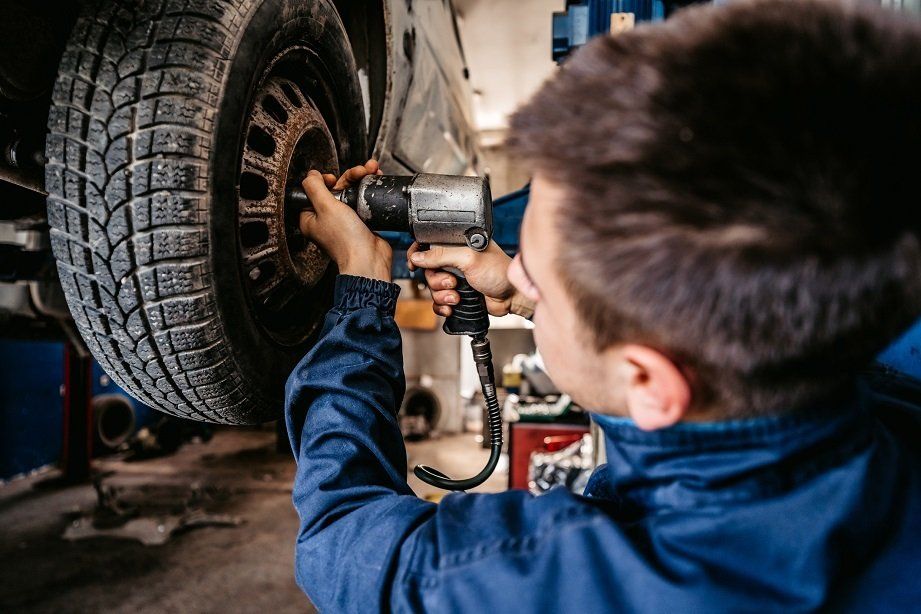 L&M Tires & Automotive Inc in Mobile, AL