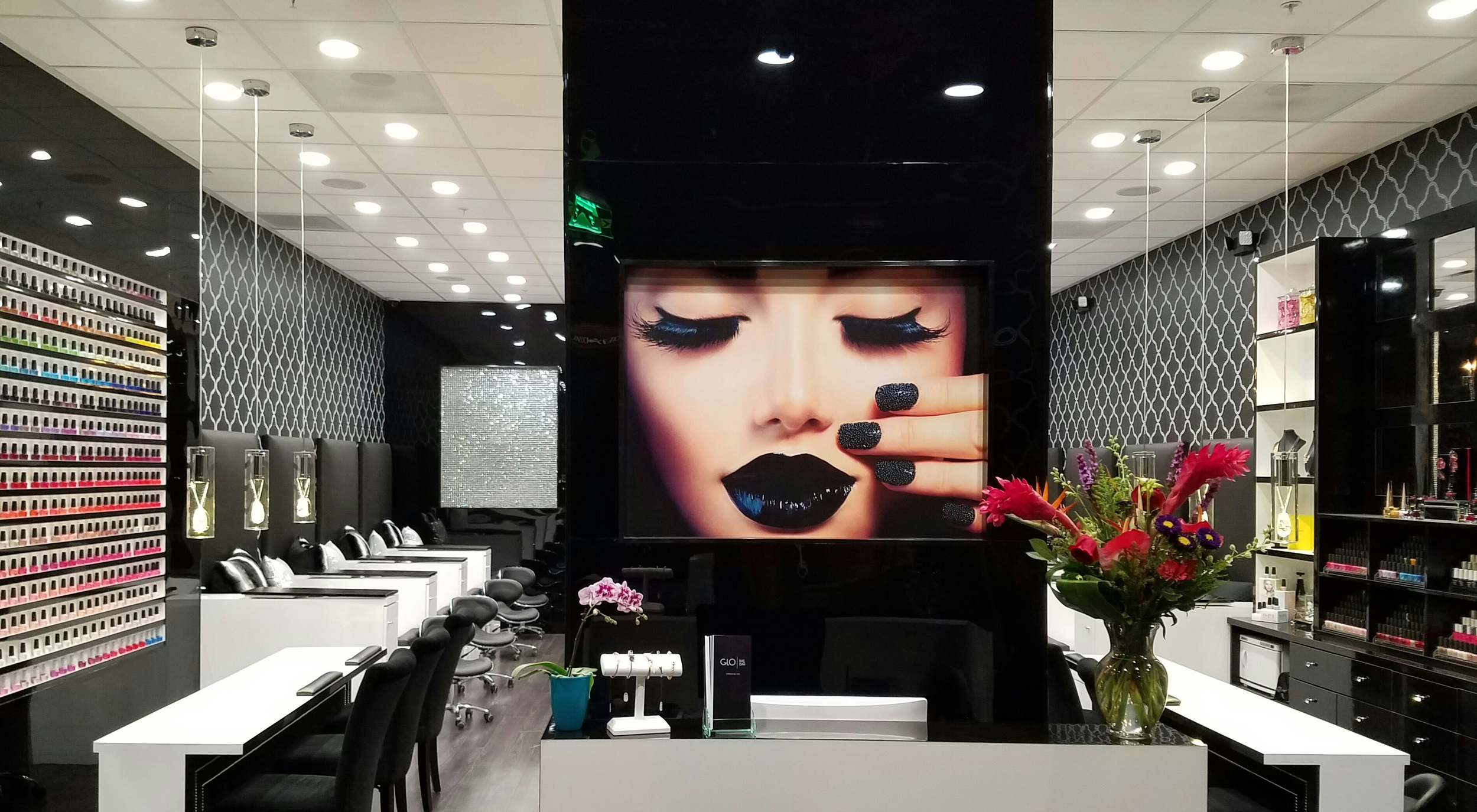 GLO Nail Bar in Newport Beach, CA
