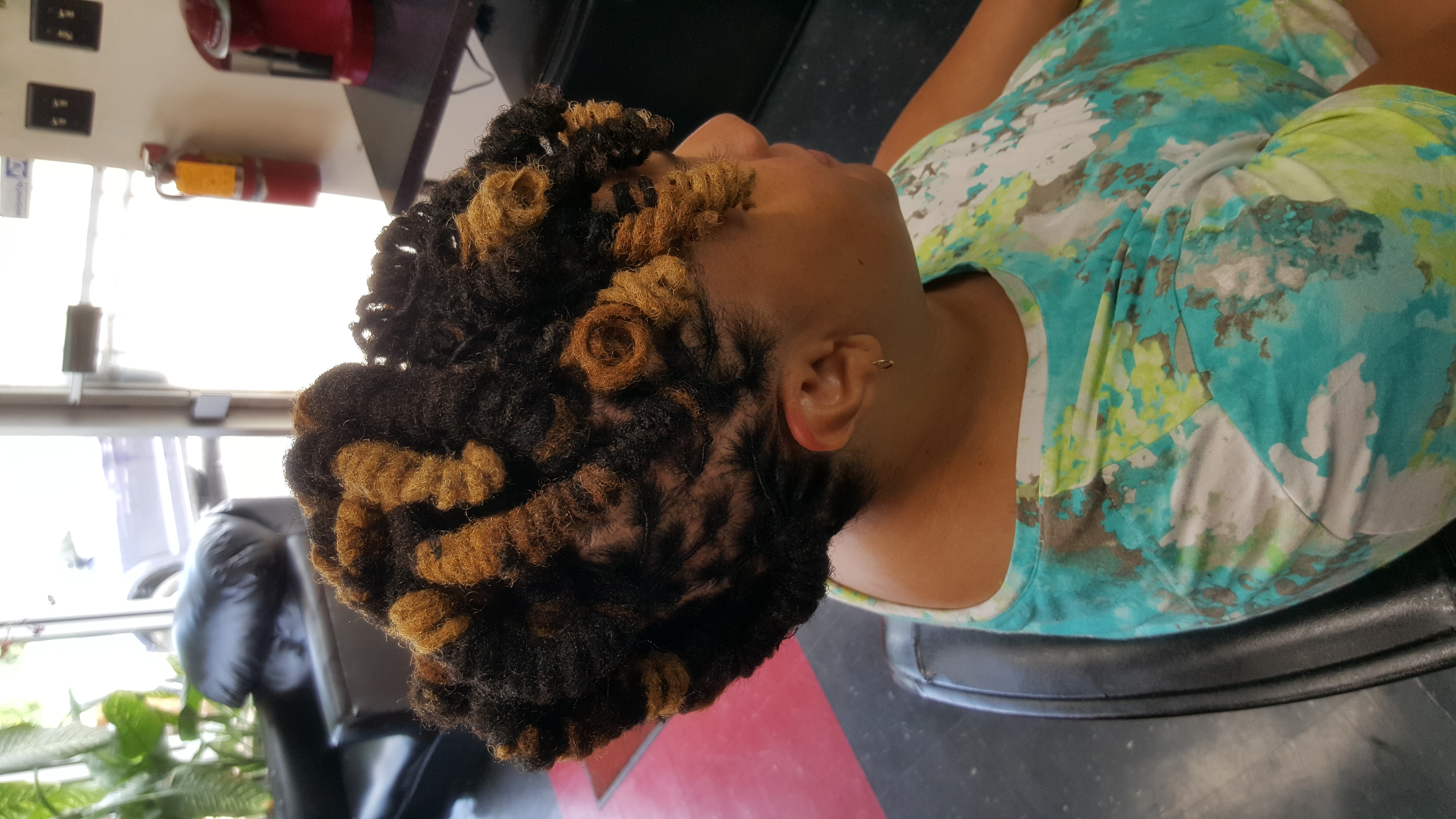 Diva's Are Back Hair Studio in Hyattsville, MD