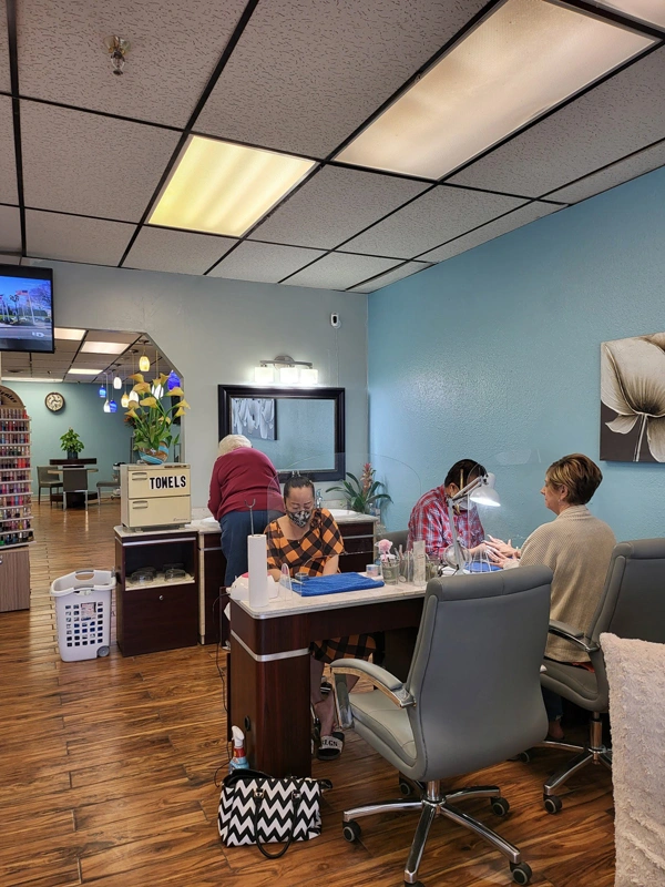 TN Nails in Plainview, TX