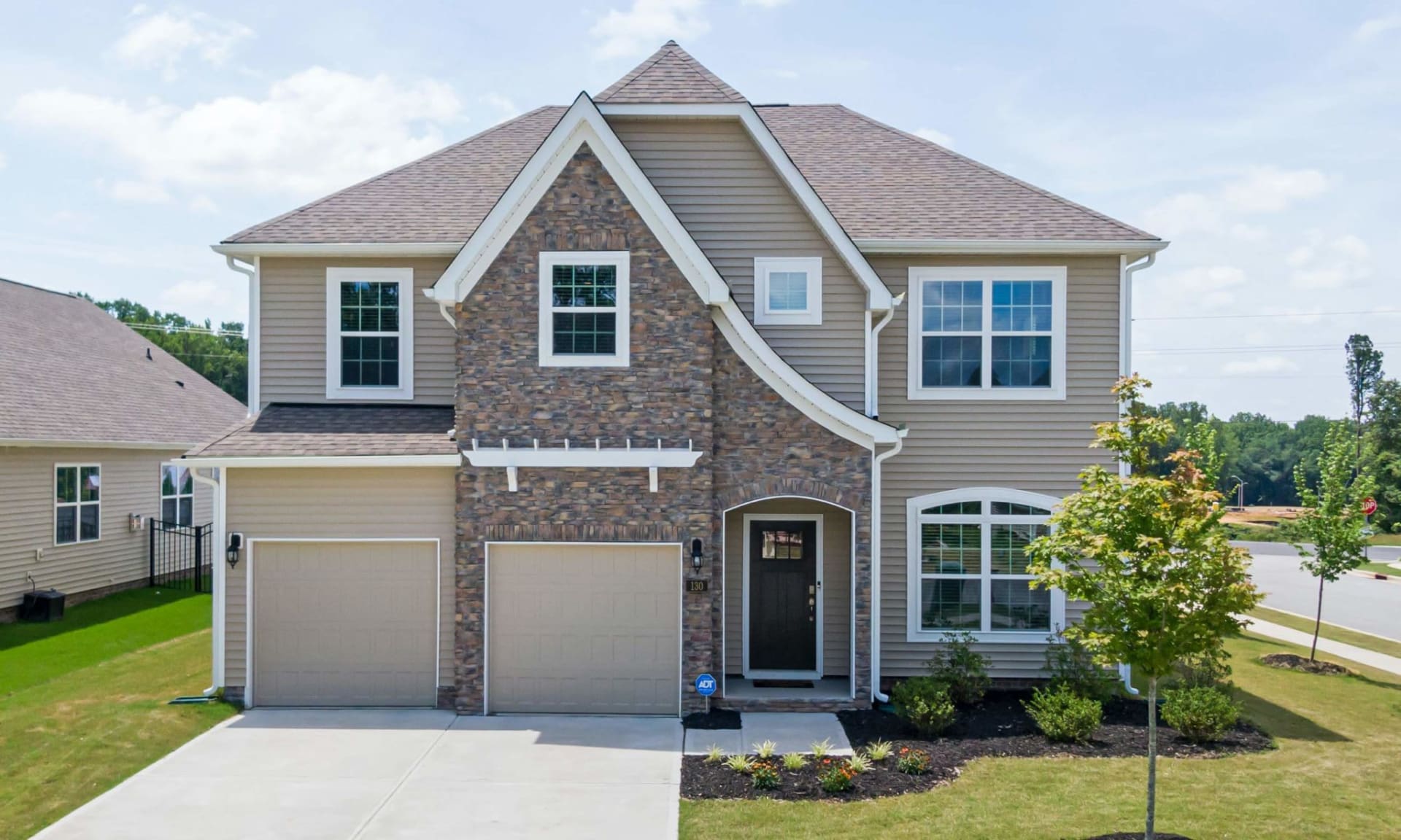 Howard Rhoder - Shining Star Real Estate in Live Oak, TX