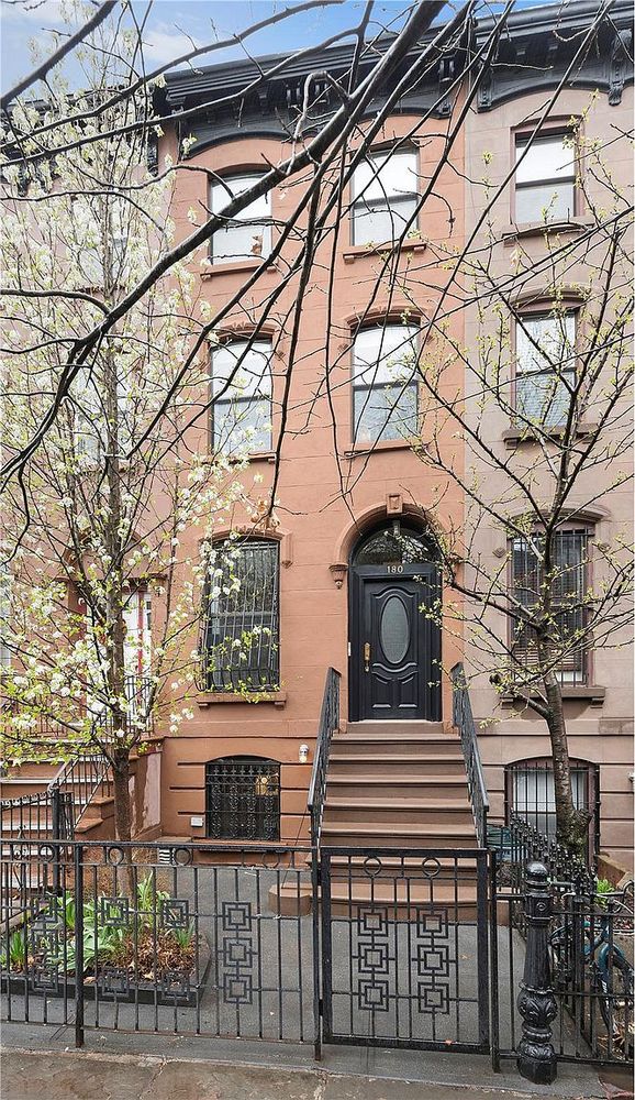 Justin DuPree | The DuPree Team | Real Estate Agent Servicing Brooklyn, NYC & Westchester in Woodside, NY (2)