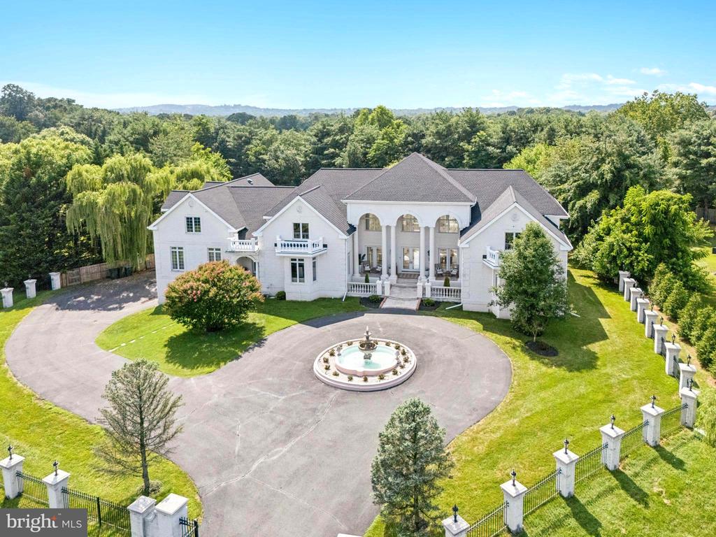 Lexie Doud Realtor in Reston, VA (3)