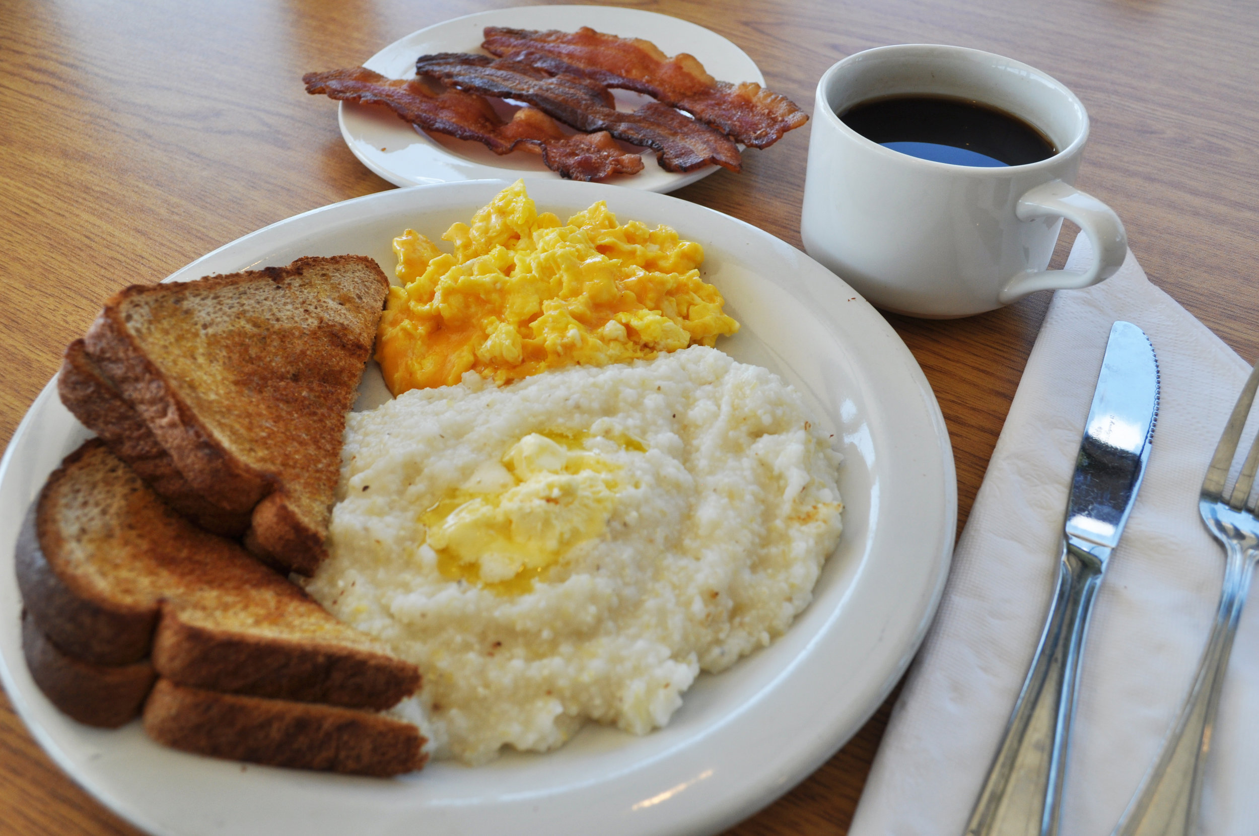 Huskers Cafe (Stone Mountain) in Stone Mountain, GA (4)