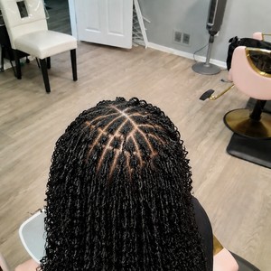 Fredlaina's Beauty & Braiding Boutique, LLC in Columbia, SC (2)