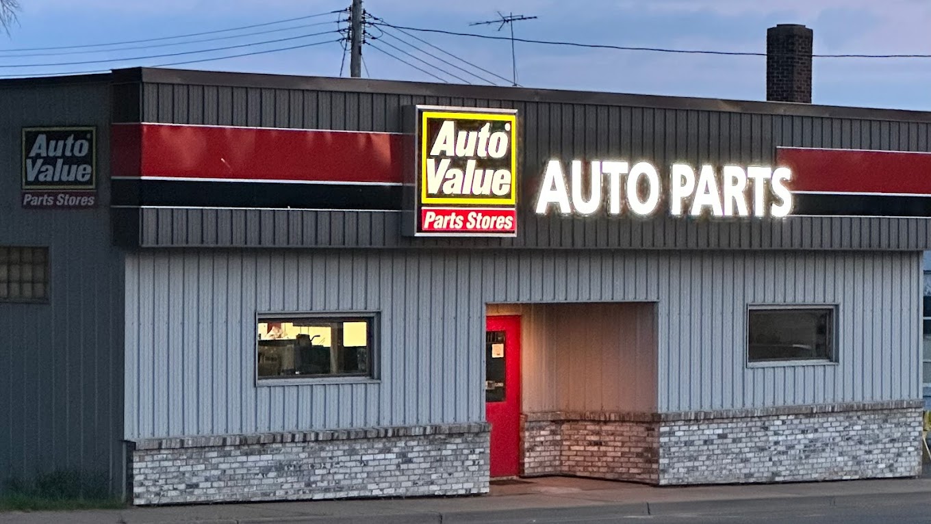 Auto Value of Luck in Luck, WI