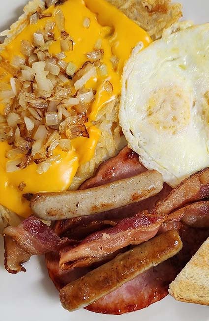 Popp’s Ballpark Diner in Shawano, WI (4)