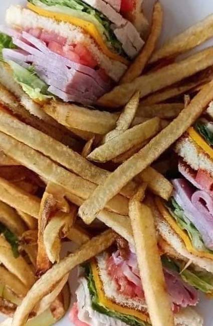 Popp’s Ballpark Diner in Shawano, WI (6)