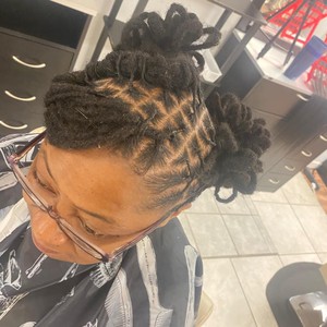 Yayo’s Divine Beauty Loc Exstentions & Braids in Toledo, OH (6)