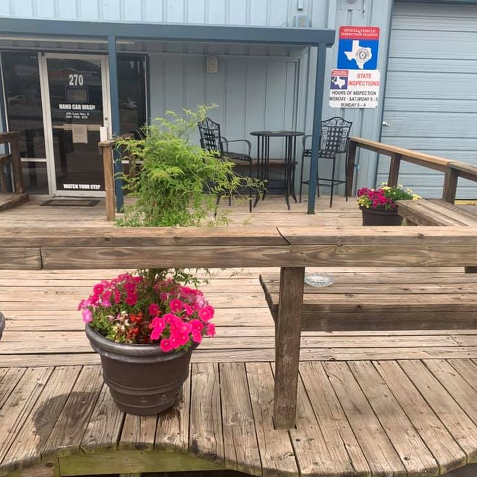 Coastal Detailing & Oil Center in Alvin, TX (4)