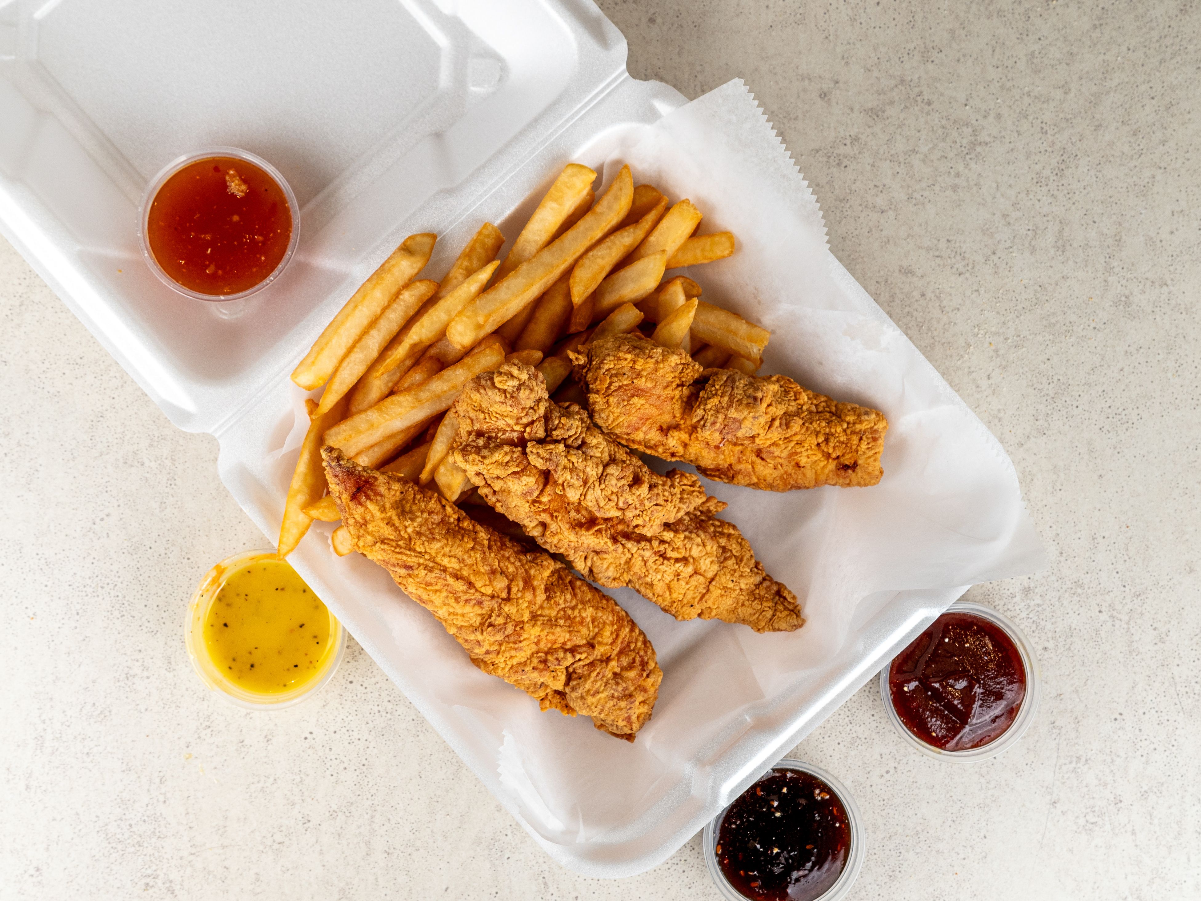 Jaws Hot Chicken and Seafood Weibel in Midfield, AL (6)