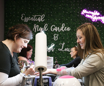 Essential Nail Garden & Lash Lounge Fond du Lac in Fond du Lac, WI