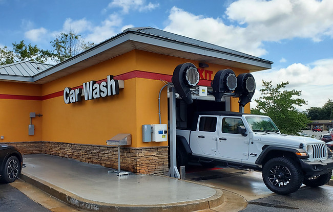 Polished Peach Express Car Wash & Detail Center in Canton, GA (4)