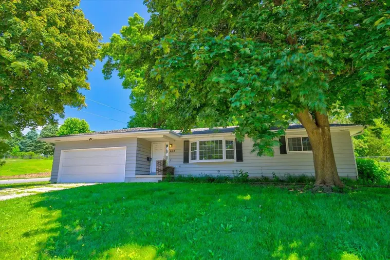 Lisa Engel - RE/MAX Preferred Homes Team in Monona, WI (4)